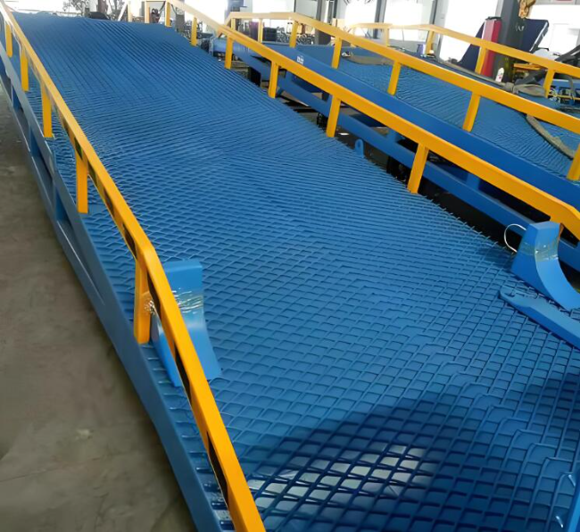 正阳移动式液压登车桥